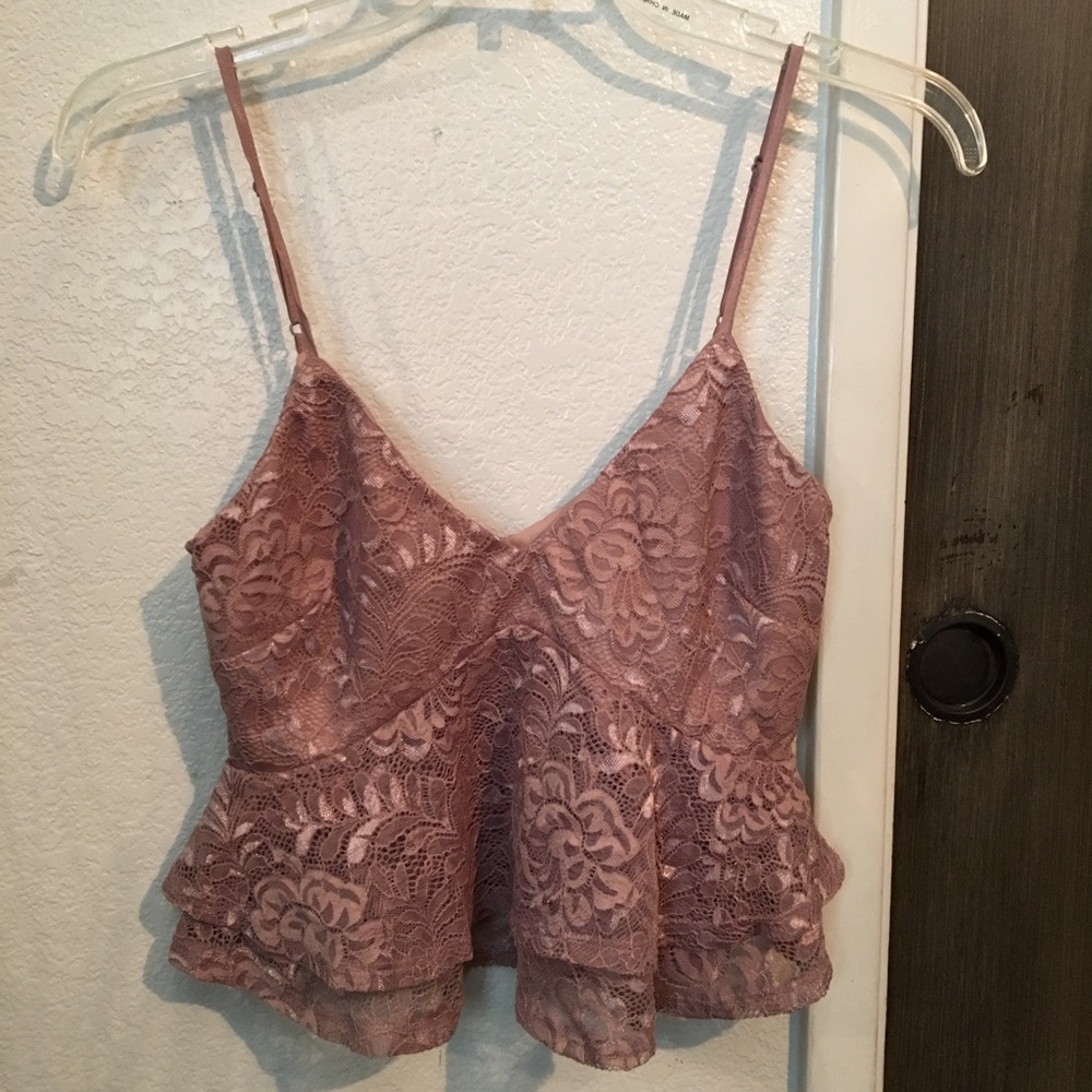 Lace cropped top